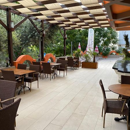 Dionisus Hotel Lara Antalya Bagian luar foto