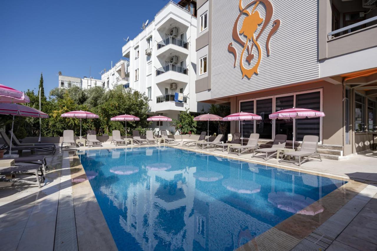 Dionisus Hotel Lara Antalya Bagian luar foto
