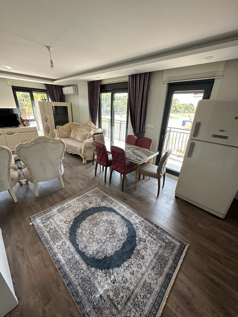 Dionisus Hotel Lara Antalya Bagian luar foto