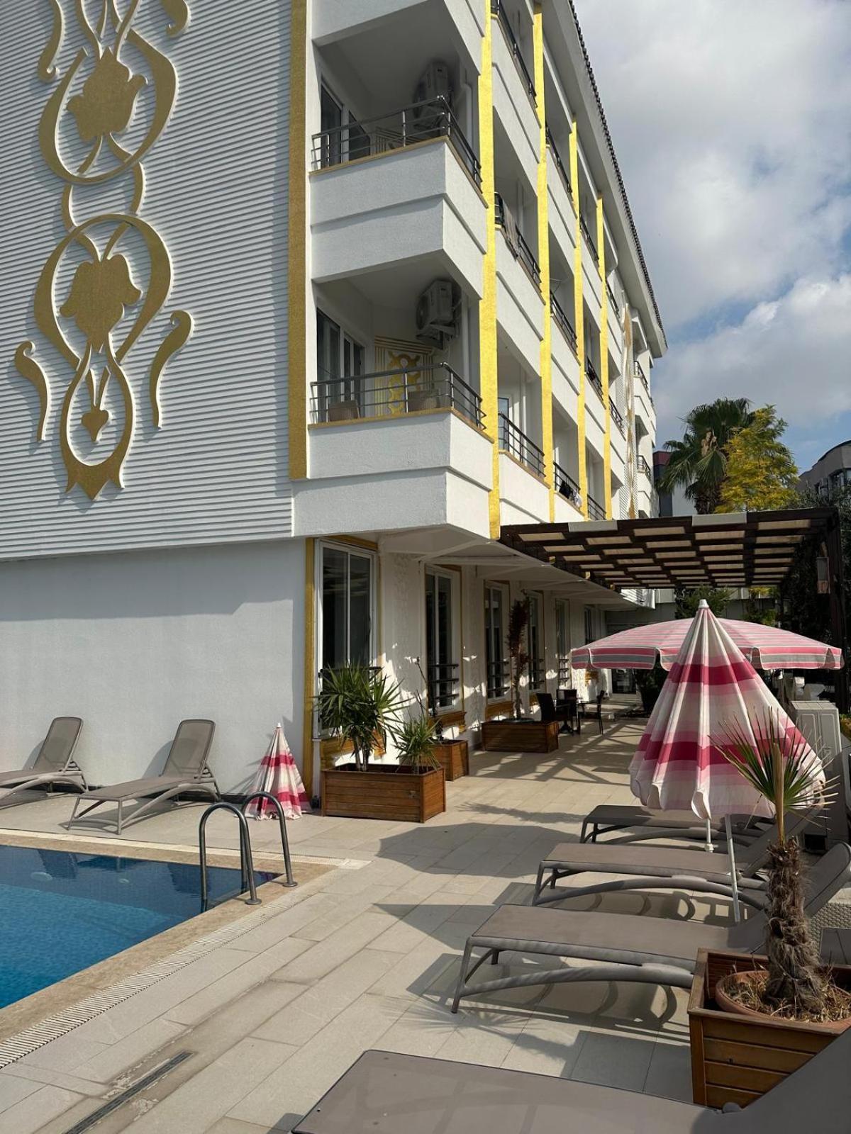 Dionisus Hotel Lara Antalya Bagian luar foto