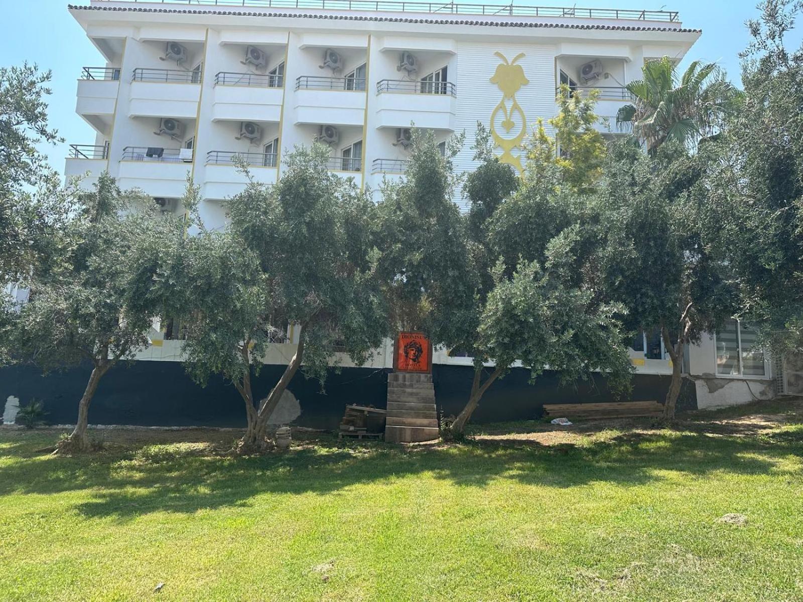 Dionisus Hotel Lara Antalya Bagian luar foto