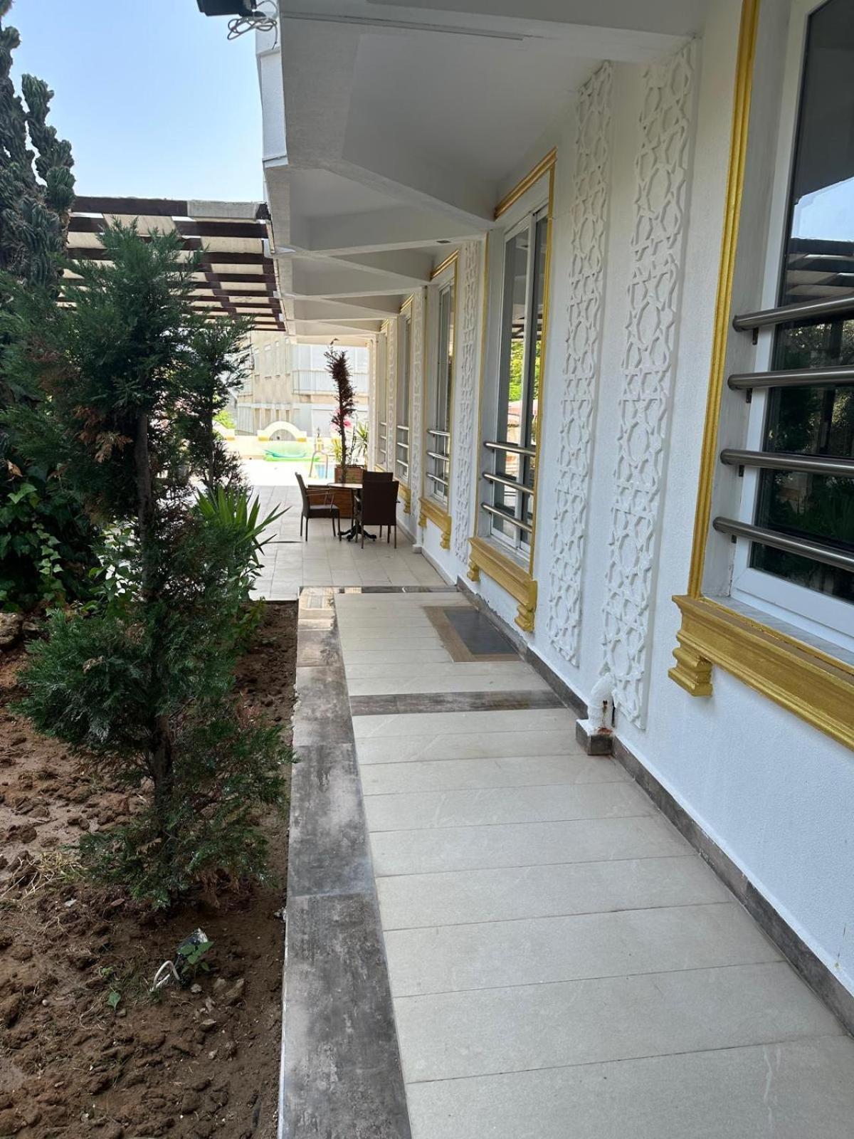 Dionisus Hotel Lara Antalya Bagian luar foto